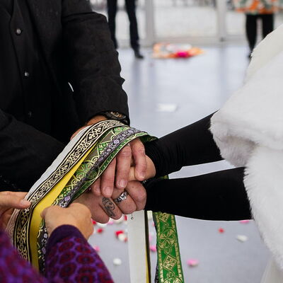 Ich binde euch auf euren Wunsch